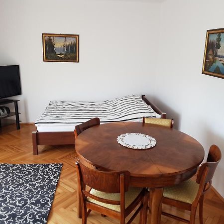 Mieszkanie W Centrum Krakowa Bagian luar foto